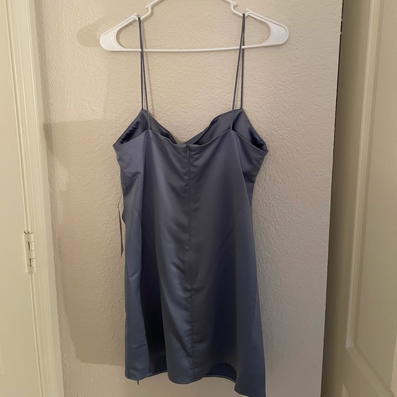 TOPSHOP BRAND NEW DRESS - Picture 2 of 5